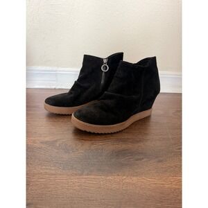 Sofft Aqua Black Suede Wedge Ankle Boots Waterproof Ruched SF0037121 womens 9M